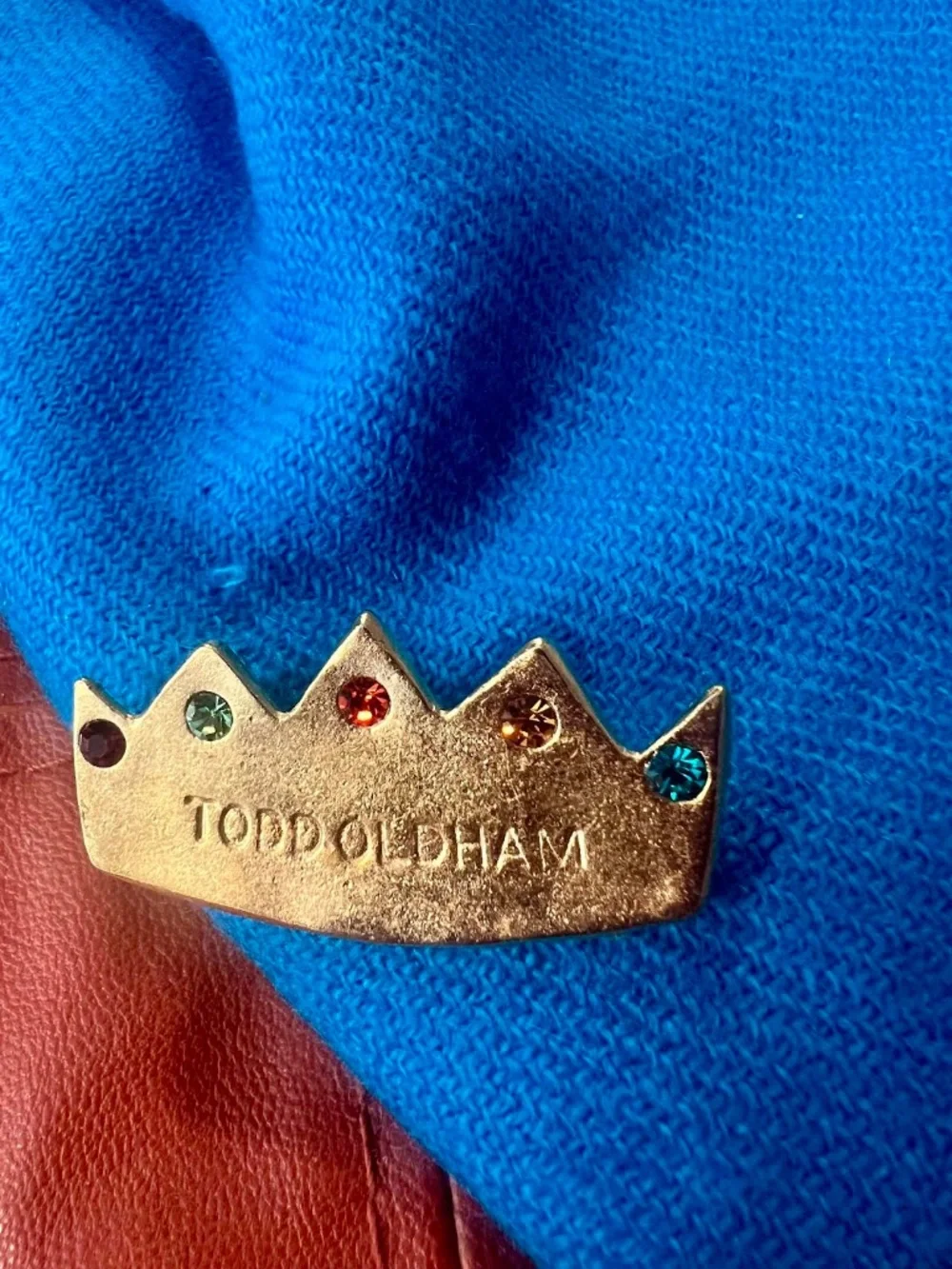 VTG Todd Oldham lapel pin highly collectible